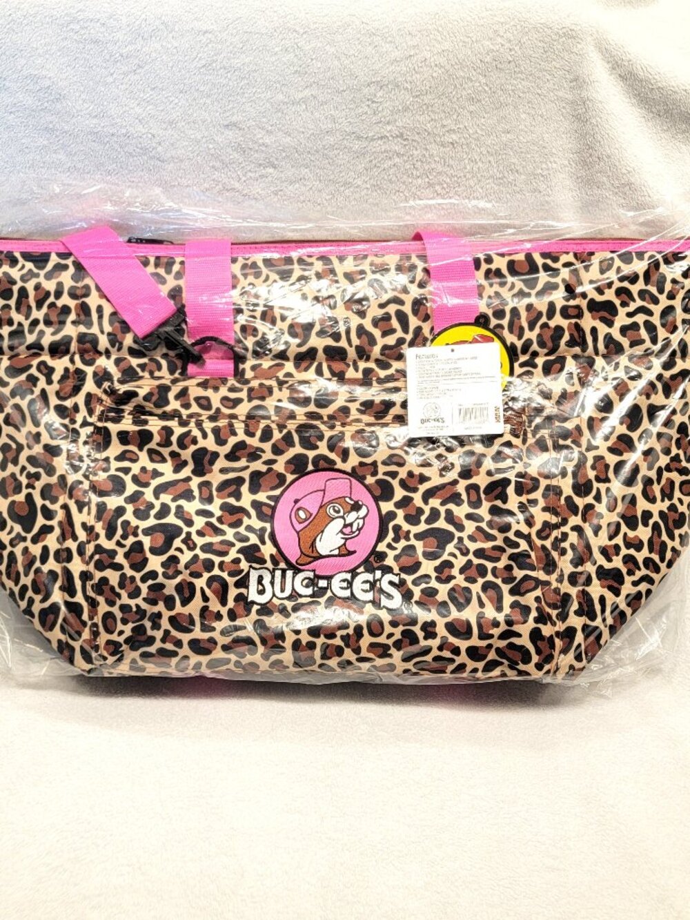 Buc-ee's Pink and Leopard 24 Can Cooler - Picture 2 of 2